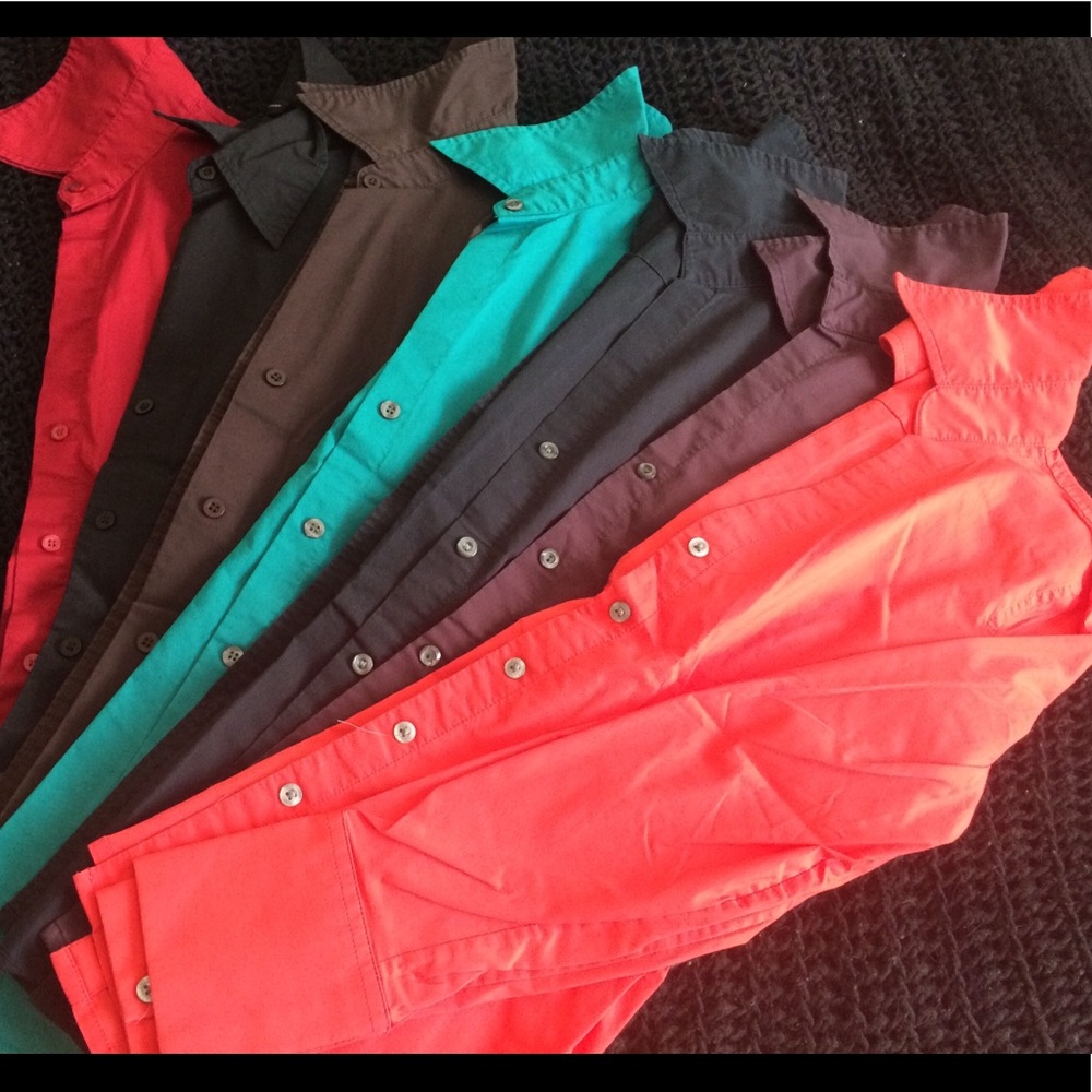 NY&Co. BLACK AND BROWN button ups